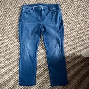 Women’s Old Navy High-Rise Wow Straight jeans 14 Short